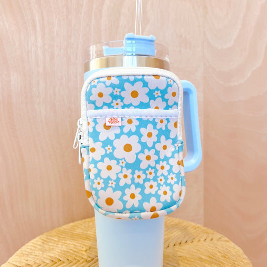 Water Bottle Backpack - Blue Daisy