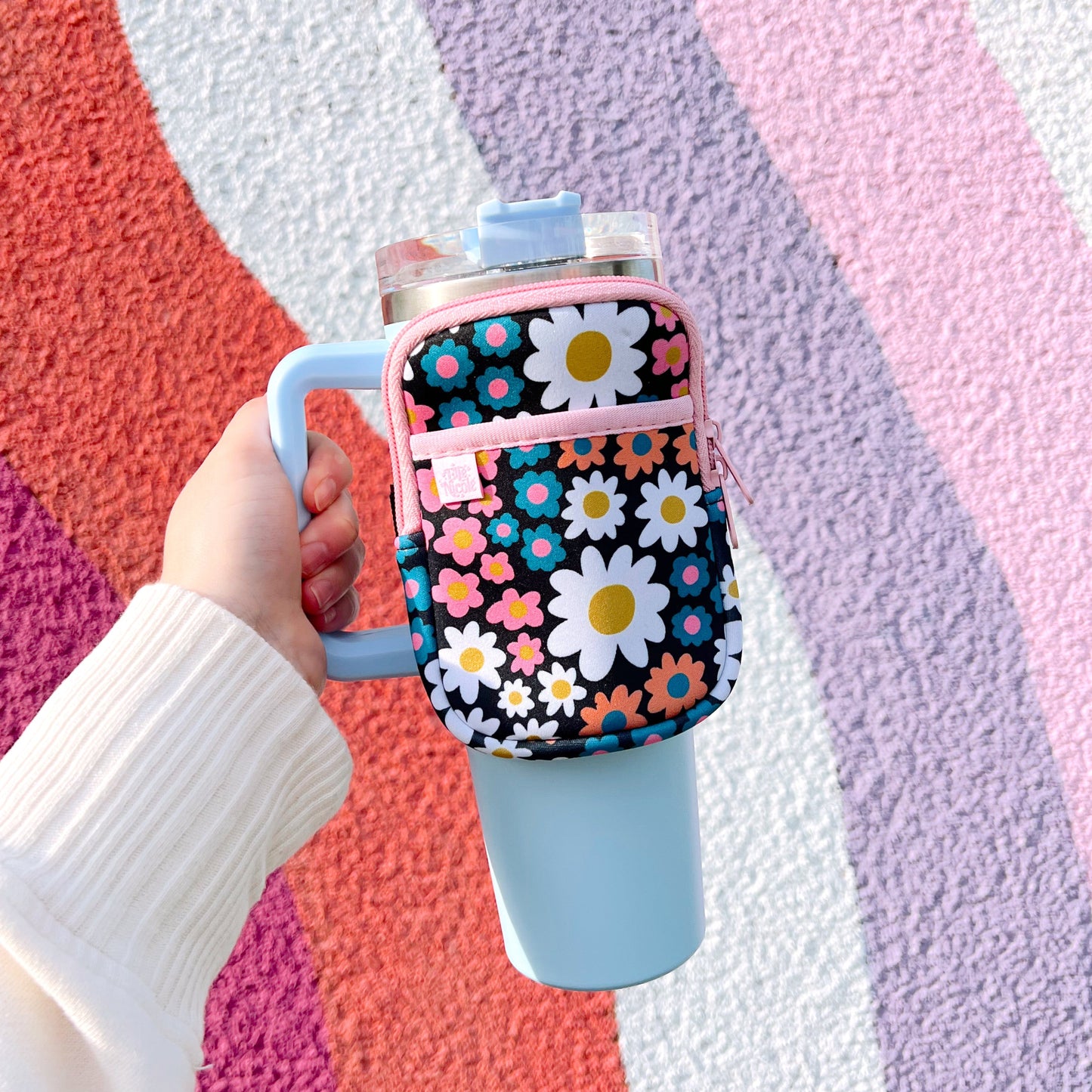 Water Bottle Backpack - Darling Daisy