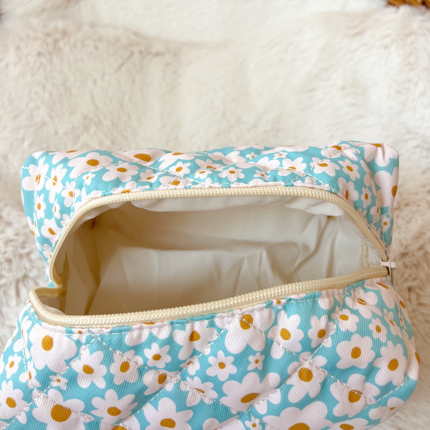 Quilted Cosmetic / Pencil Bag - Blue Daisy