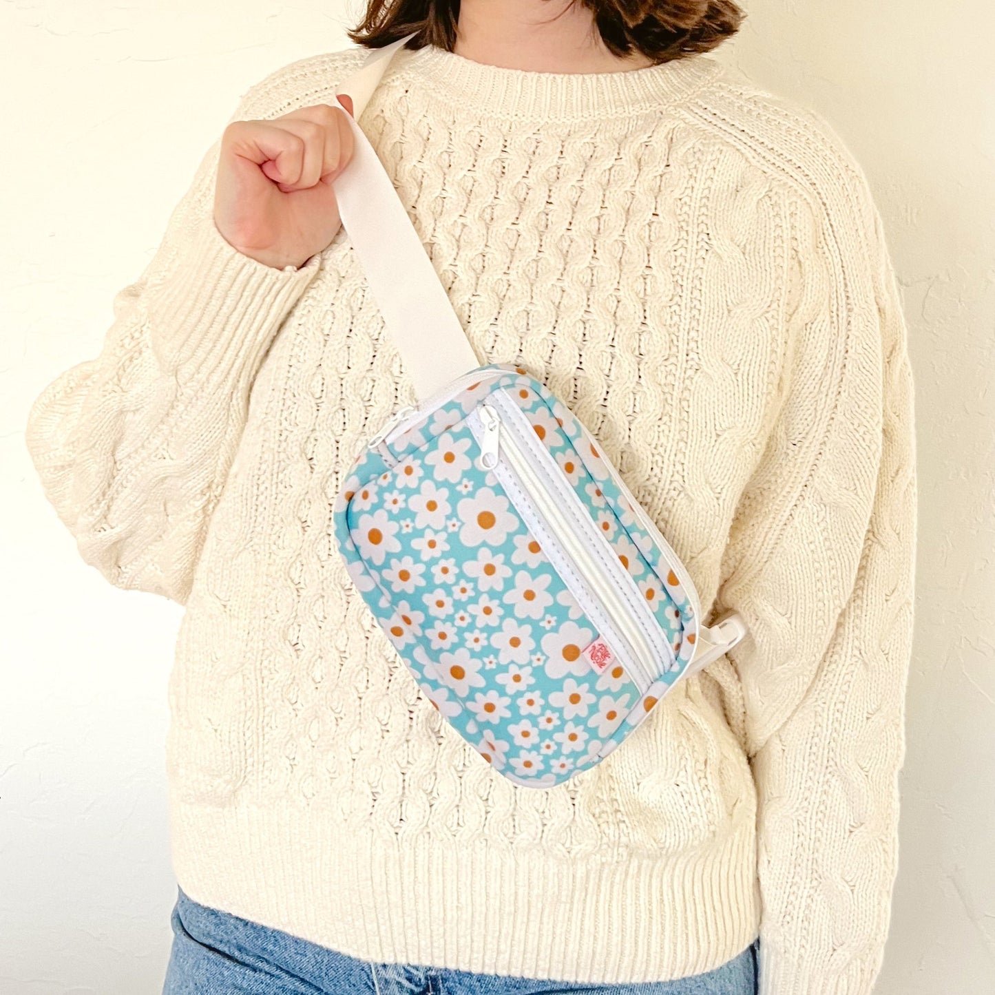 Crossbody Bag - Blue Daisy